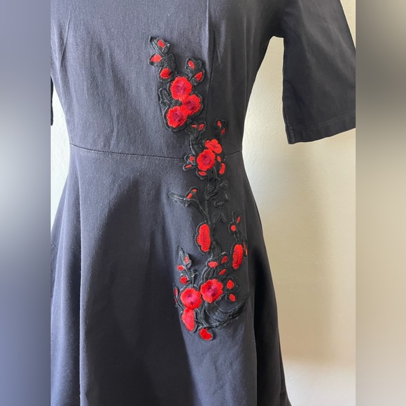Black/Rose embroidered mid sleeve dress, size med, back zip, like new - Picture 2 of 5